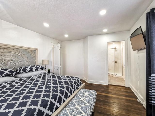 4548 Mercier Street, Kansas City, MO 64111