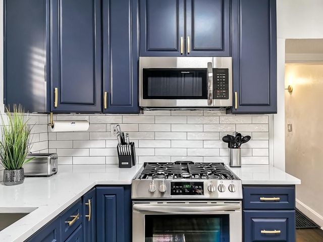 4548 Mercier Street, Kansas City, MO 64111