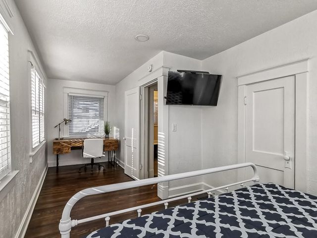 4548 Mercier Street, Kansas City, MO 64111