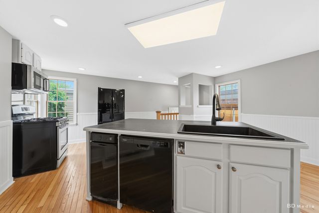 10428 S Springfield Avenue, Chicago, IL 60655