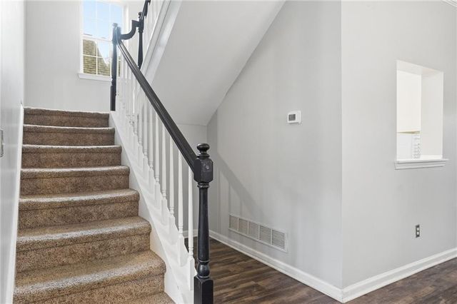 137 Birchwood Pass, Canton, GA 30114