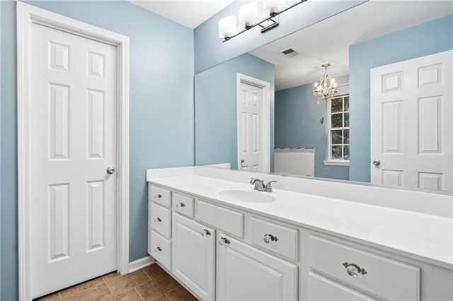 137 Birchwood Pass, Canton, GA 30114