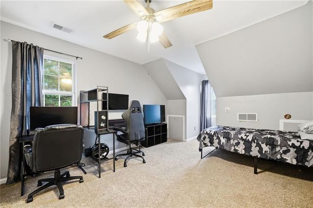 137 Birchwood Pass, Canton, GA 30114