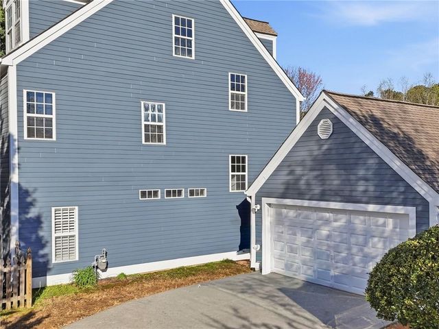 137 Birchwood Pass, Canton, GA 30114