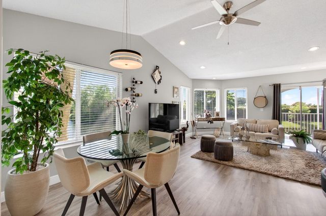 815 Boynton Beach Boulevard 6-201, Boynton Beach, FL 33426