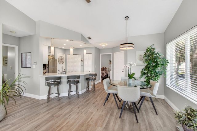 815 Boynton Beach Boulevard 6-201, Boynton Beach, FL 33426