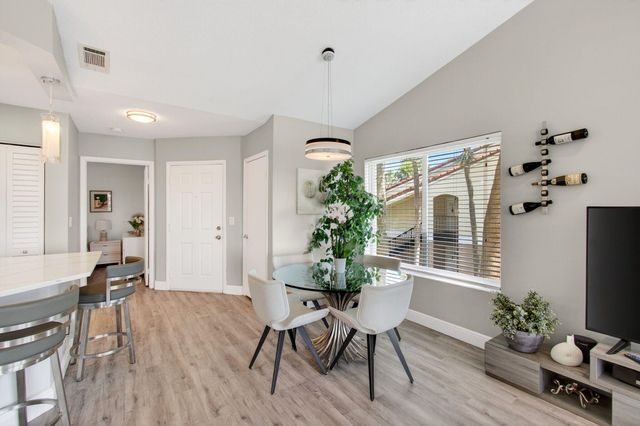 815 Boynton Beach Boulevard 6-201, Boynton Beach, FL 33426