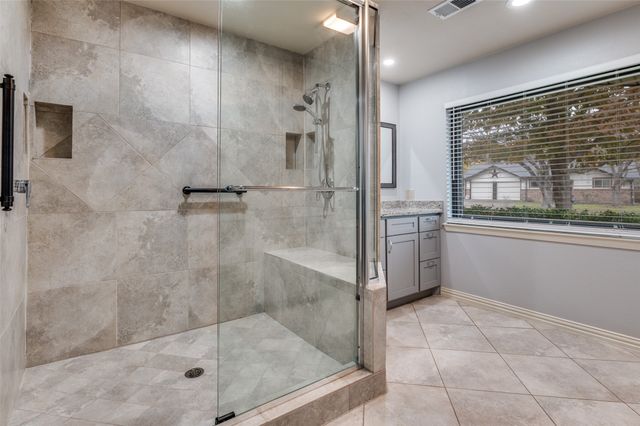 4146 Victoria Street, Irving, TX 75062