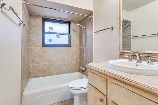 4146 Victoria Street, Irving, TX 75062