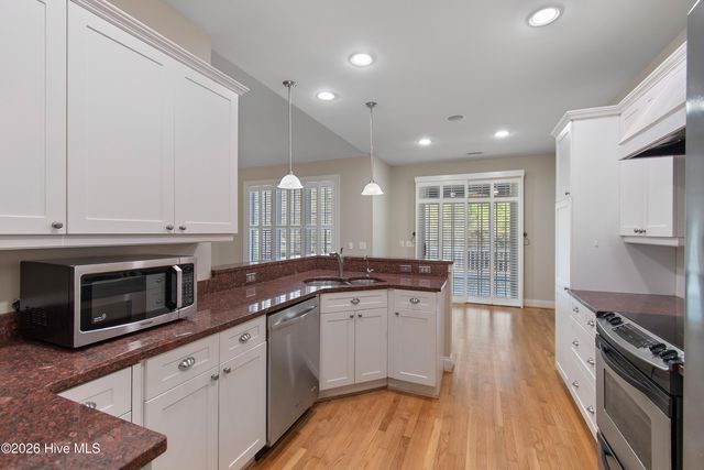 3687 Wingfoot Drive, Southport, NC 28461