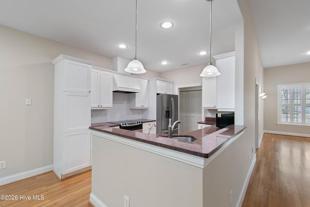 3687 Wingfoot Drive, Southport, NC 28461