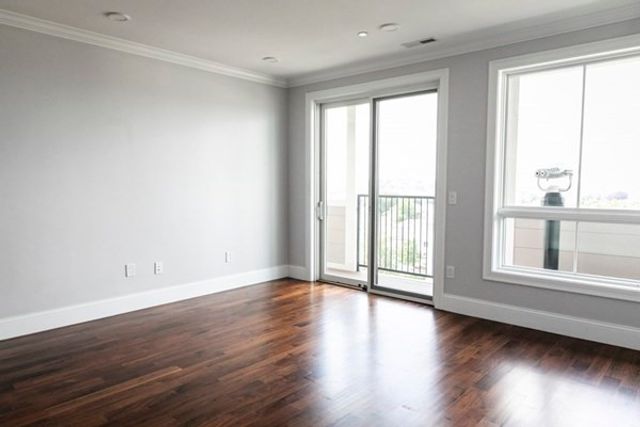 519 Broadway 405, Somerville, MA 02145