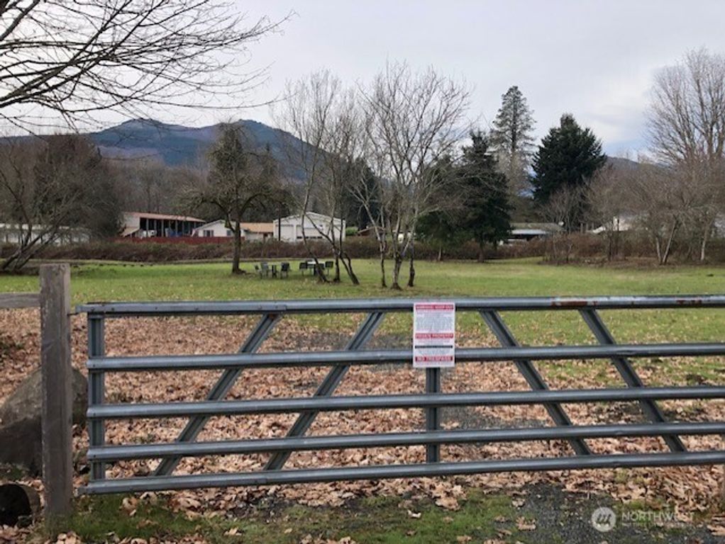 306558 Highway 101, Brinnon, WA 98320