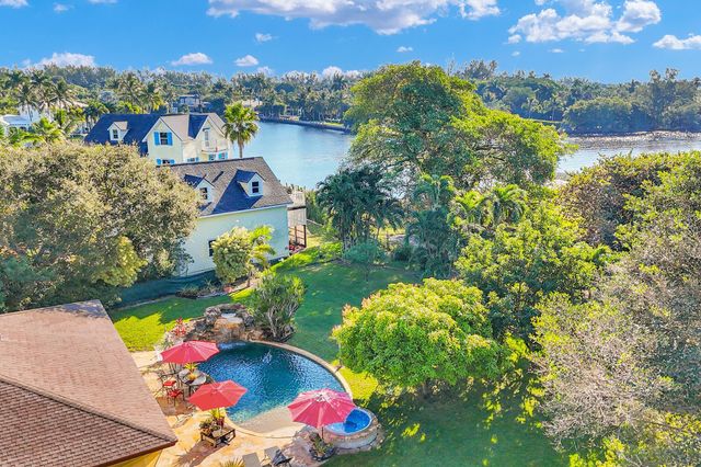 916 Roberts Road, Delray Beach, FL 33483