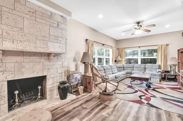 916 Roberts Road, Delray Beach, FL 33483