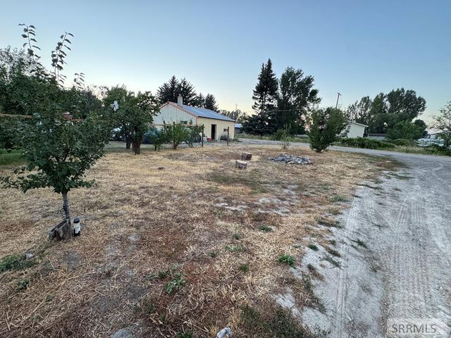 349 E 2nd N, Rigby, ID 83442