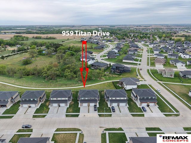 959 Titan Drive, Hickman, NE 68372