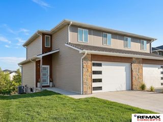 959 Titan Drive, Hickman, NE 68372
