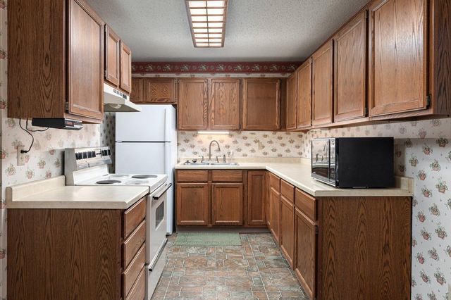 705 S 14th Street, La Crescent, MN 55947