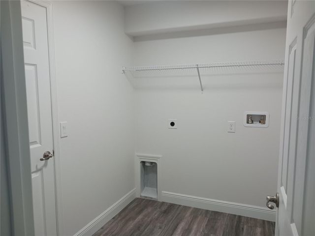 5373 PARK AVENUE, De Leon Springs, FL 32130