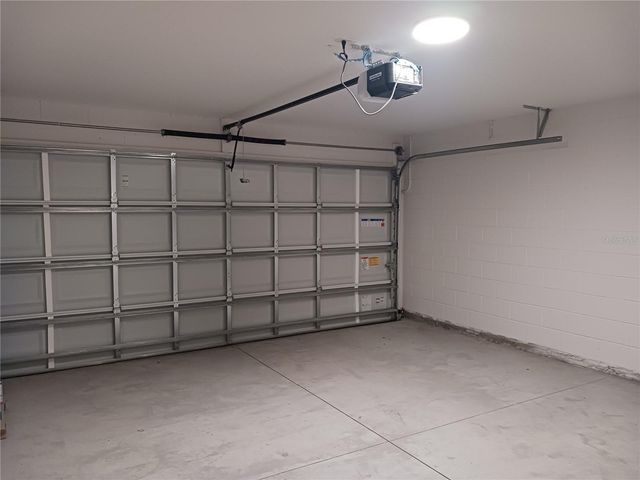 5373 PARK AVENUE, De Leon Springs, FL 32130