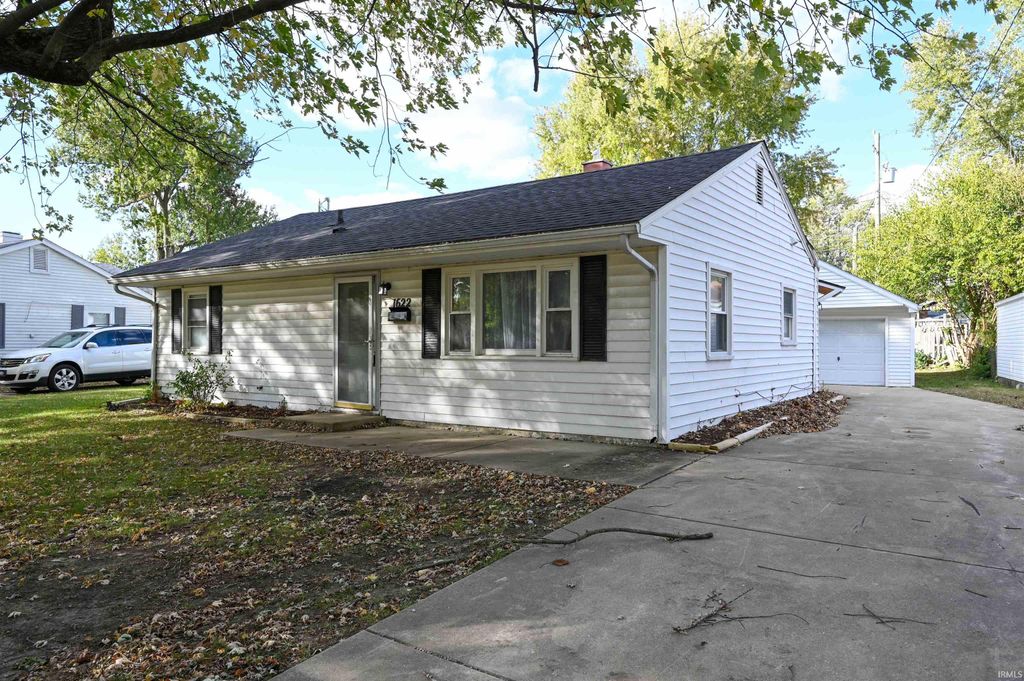 1622 COLUMBUS Boulevard, Kokomo, IN 46901