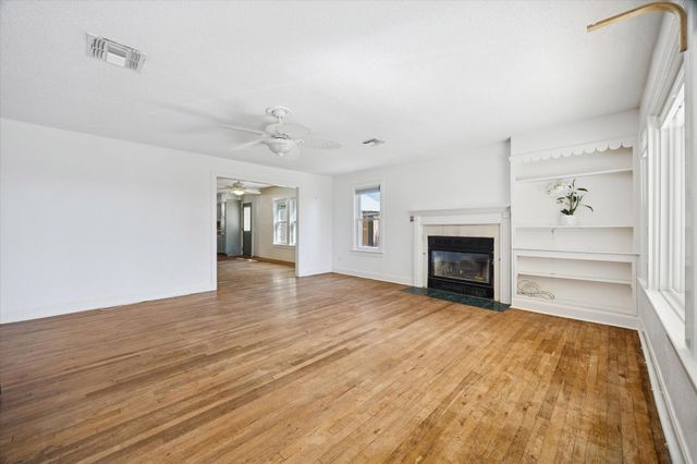 1091 Alta Vista RD, Spicewood, TX 78669