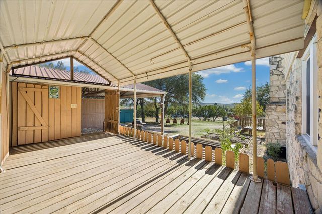 1091 Alta Vista RD, Spicewood, TX 78669