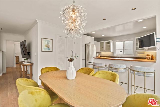 930 3rd Street 305, Santa Monica, CA 90403