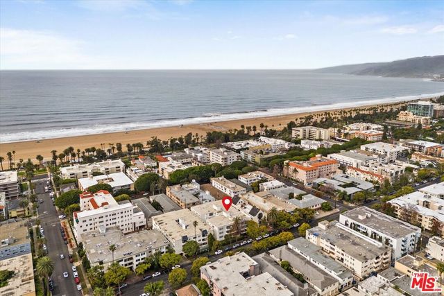 930 3rd Street 305, Santa Monica, CA 90403