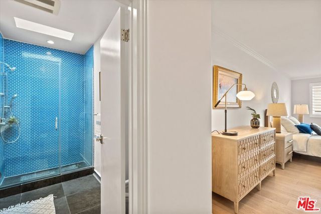 930 3rd Street 305, Santa Monica, CA 90403