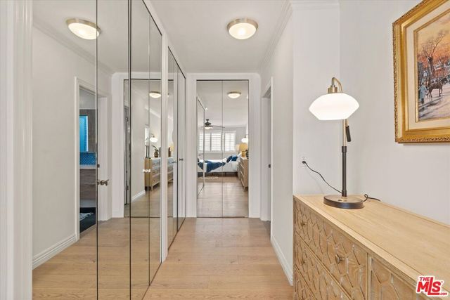 930 3rd Street 305, Santa Monica, CA 90403