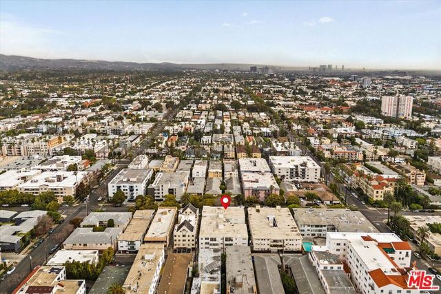 930 3rd Street 305, Santa Monica, CA 90403