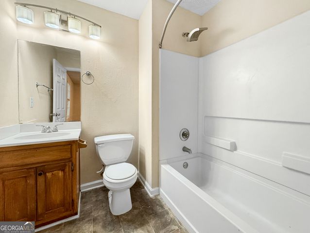 180 Foster Trace Drive, Lawrenceville, GA 30043