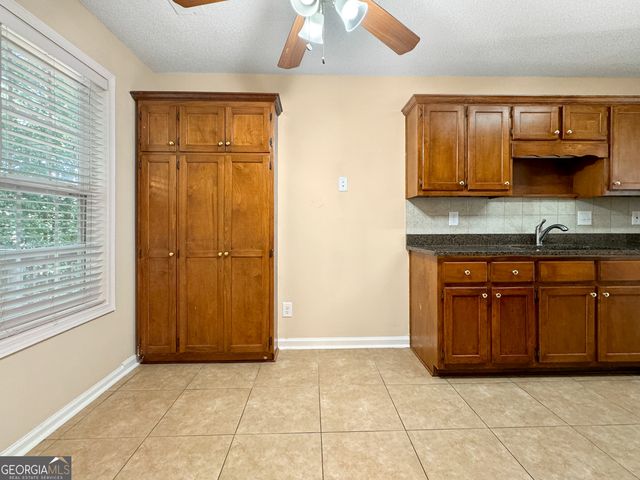 180 Foster Trace Drive, Lawrenceville, GA 30043