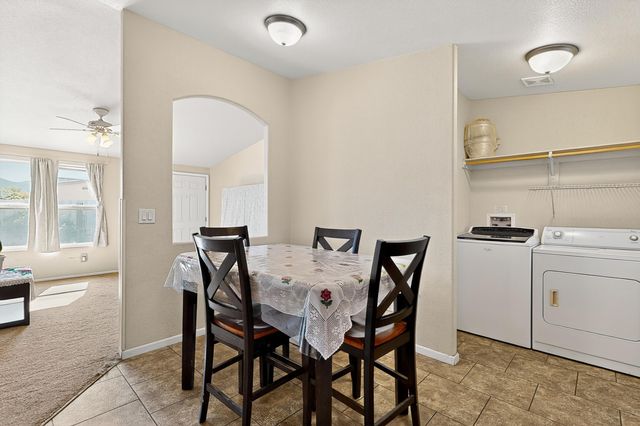 28 PRIMERO Road, Los Lunas, NM 87031