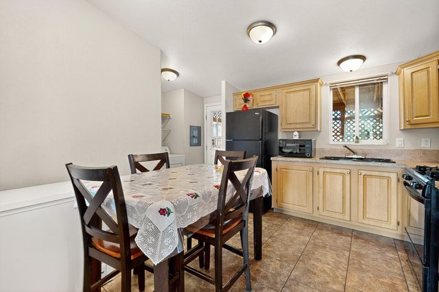 28 PRIMERO Road, Los Lunas, NM 87031