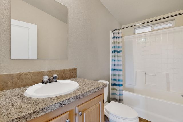 28 PRIMERO Road, Los Lunas, NM 87031