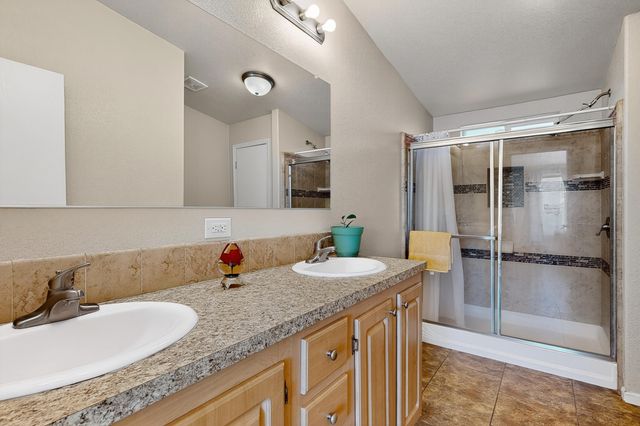 28 PRIMERO Road, Los Lunas, NM 87031