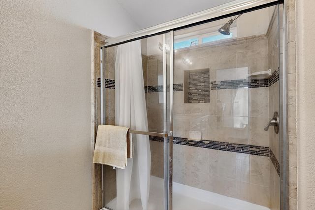 28 PRIMERO Road, Los Lunas, NM 87031