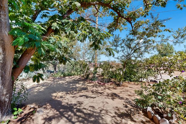 28 PRIMERO Road, Los Lunas, NM 87031