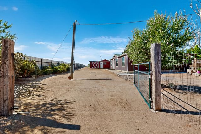 28 PRIMERO Road, Los Lunas, NM 87031