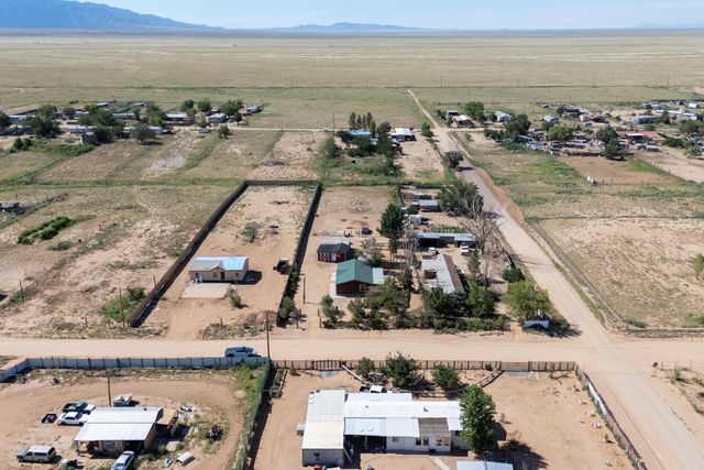 28 PRIMERO Road, Los Lunas, NM 87031