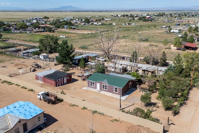 28 PRIMERO Road, Los Lunas, NM 87031