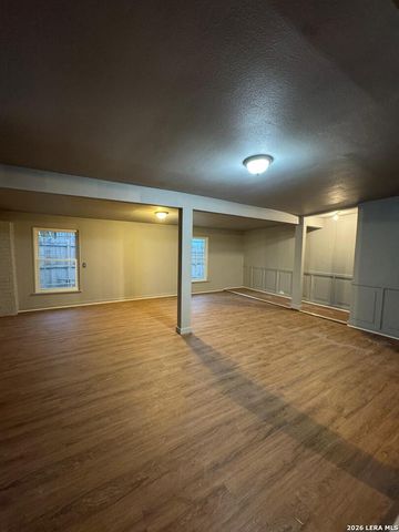 1702 WESTMAR ST, San Antonio, TX 78227