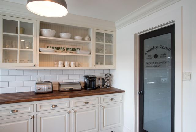 4211 E WHITTON Avenue, Phoenix, AZ 85018