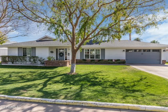 4211 E WHITTON Avenue, Phoenix, AZ 85018