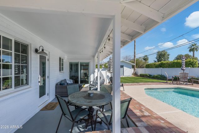 4211 E WHITTON Avenue, Phoenix, AZ 85018