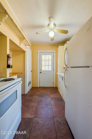 327 Mobile Avenue, Daytona Beach, FL 32118