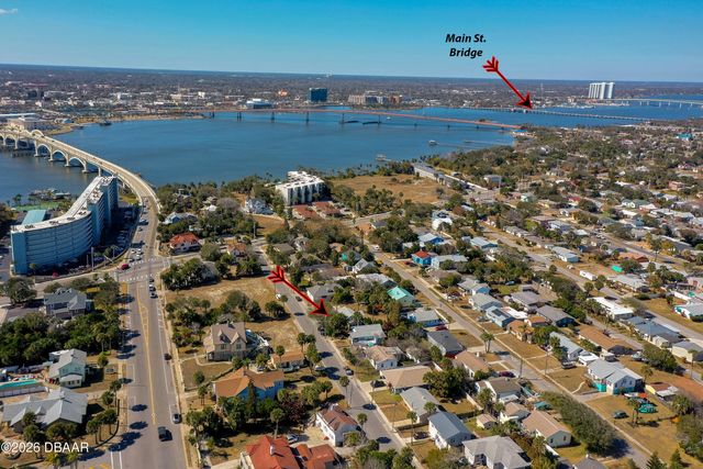 327 Mobile Avenue, Daytona Beach, FL 32118